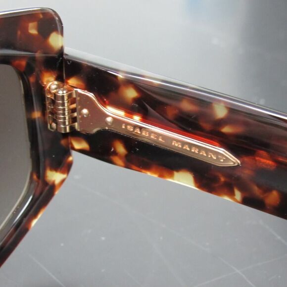 Isabel Marant Classic Sunglasses in Hvn
